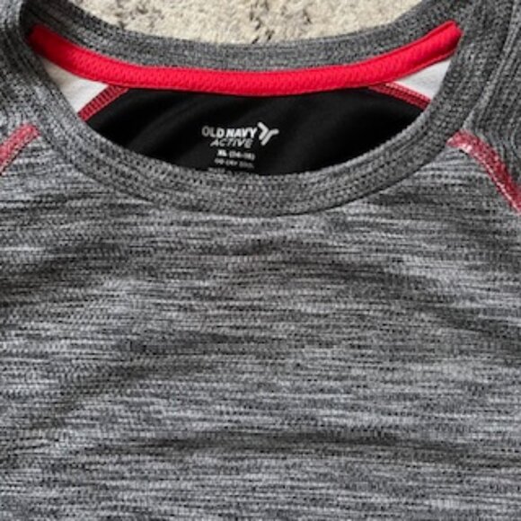 🧡3/15 Old Navy Active Go-Dry T-Shirt Bundle x 2 Gray Kids XL 14-16 - Picture 10 of 10